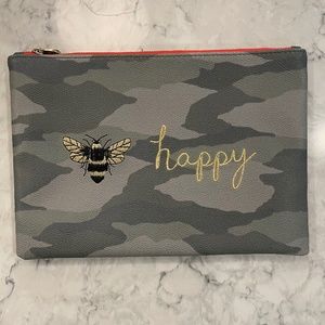 C. Wonder Clutch - 'Bee Happy' - Camo